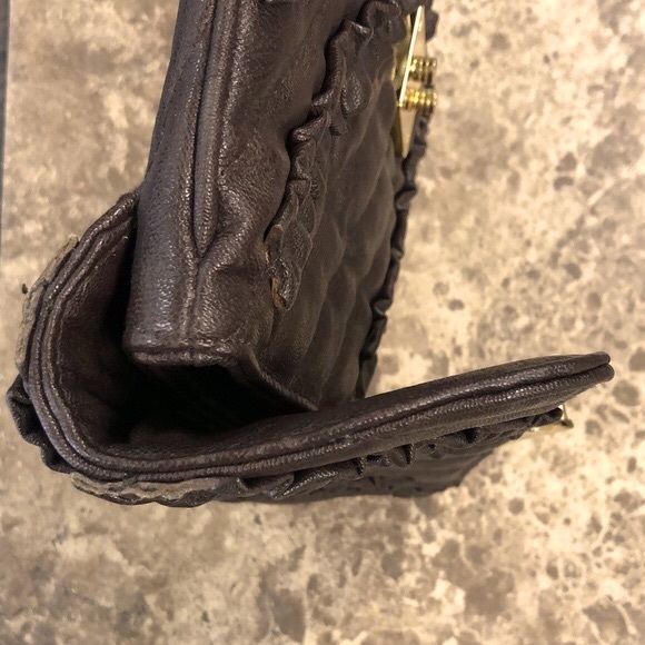 Danielle Nicole Brooke Ruffle Clutch - Picture 11 of 11